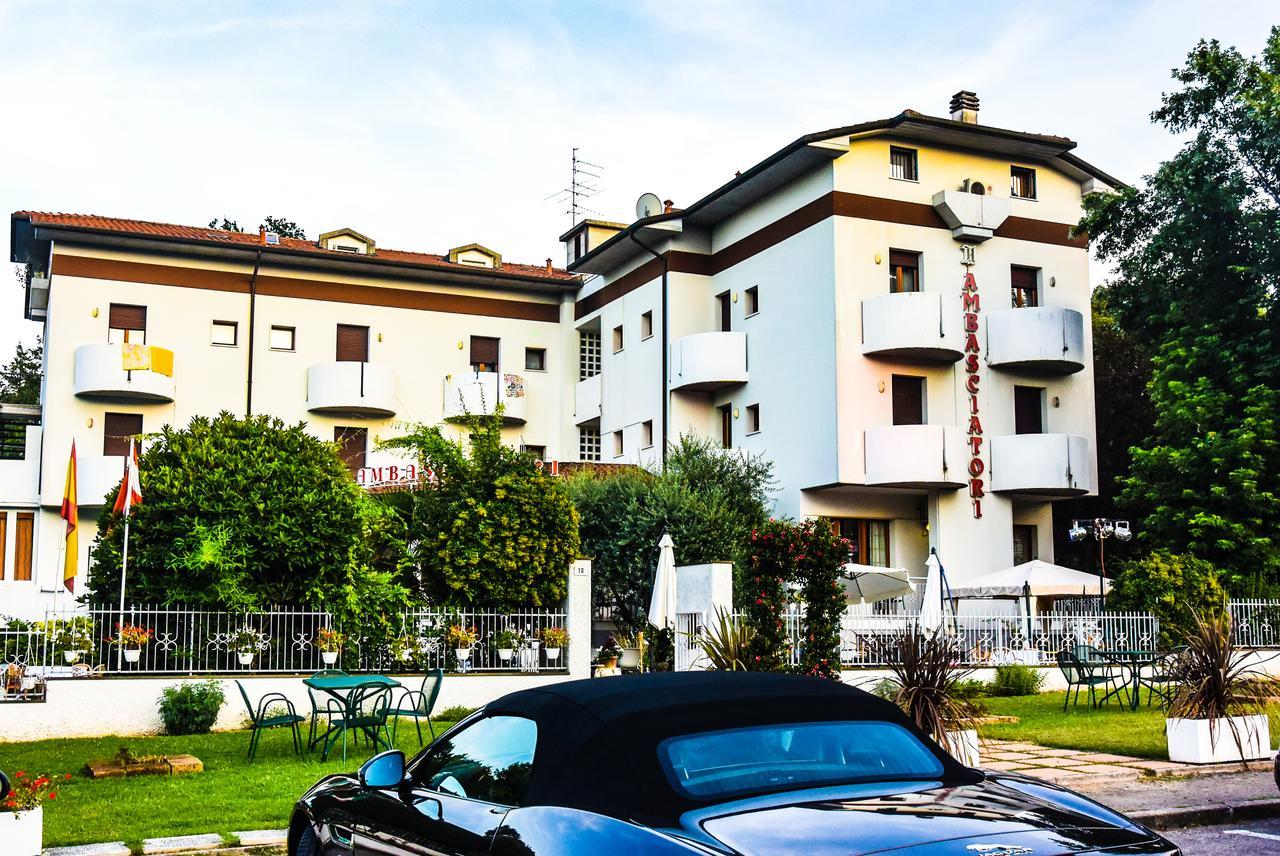 Hotel Ambasciatori Castrocaro Terme Kültér fotó